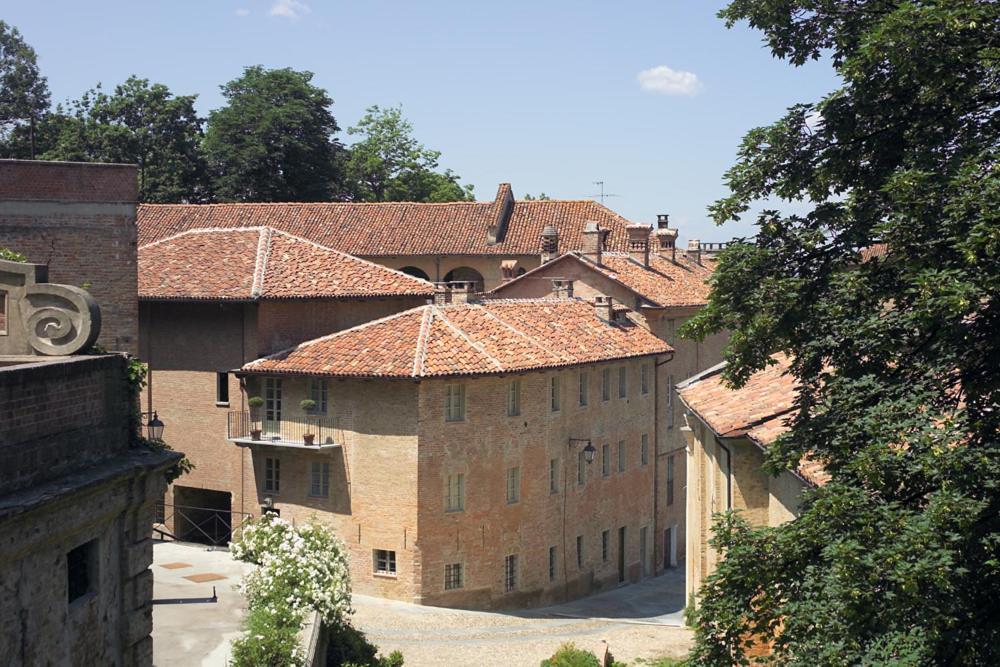 Marchesi Alfieri - Cantine E Ospitalita San Martino Alfieri Exteriör bild